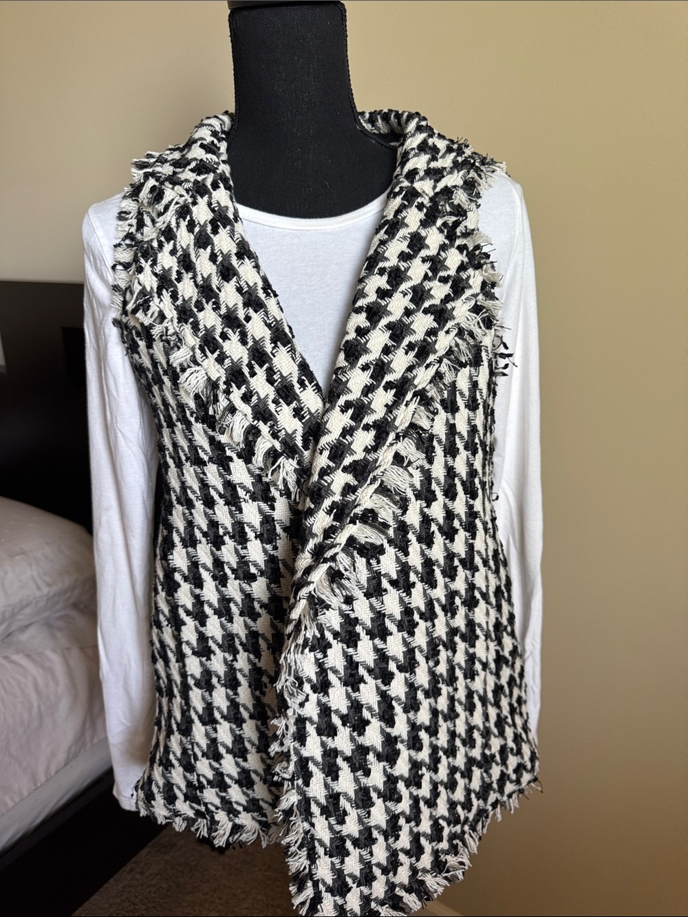 Houndstooth sweater vest